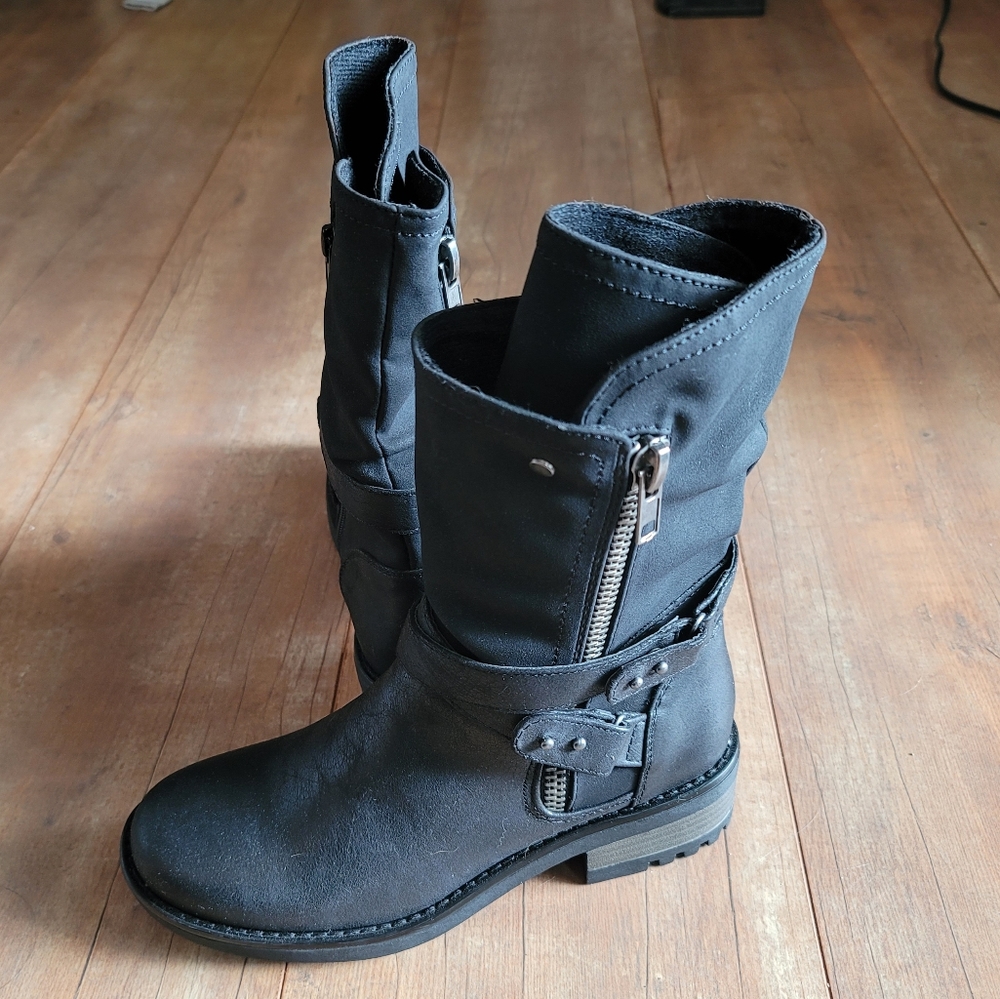 Carlos Santana Boots